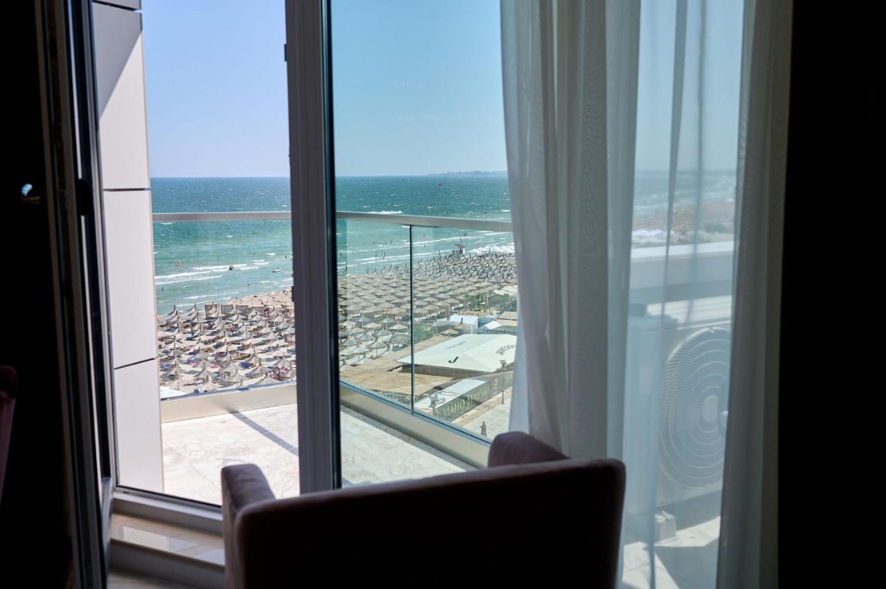 Wave N' Sea Apartment In Infinity Beach Resort - Parking Mamaia Exterior foto